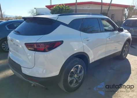 2024 Chevrolet Blazer Fwd 2Lt from USA, damaged, VIN 3GNKBCR43RS165659